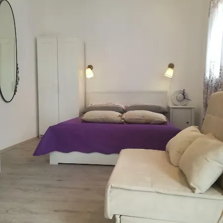 Studio Apartman Aria